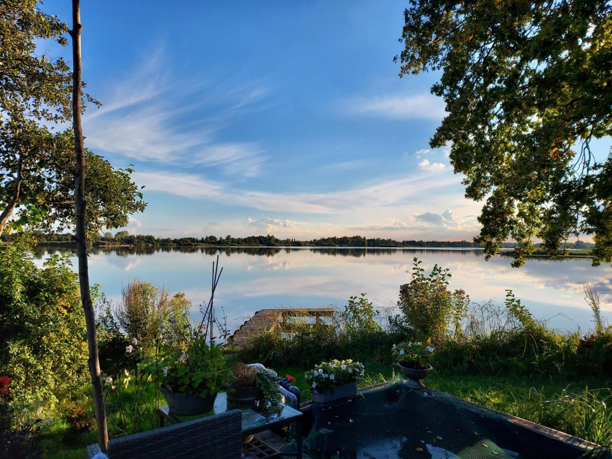 Exceptional House On The Waterfront Villa Reeuwijk Dış mekan fotoğraf